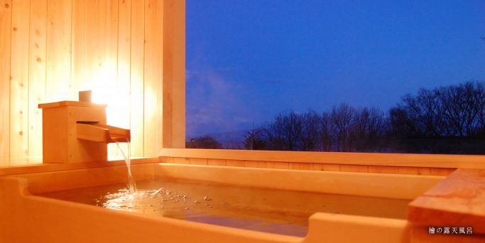 アジアン檜の露天風呂
