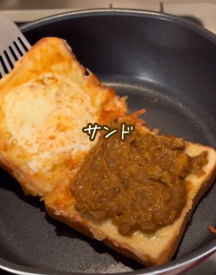 カレーホットサンド