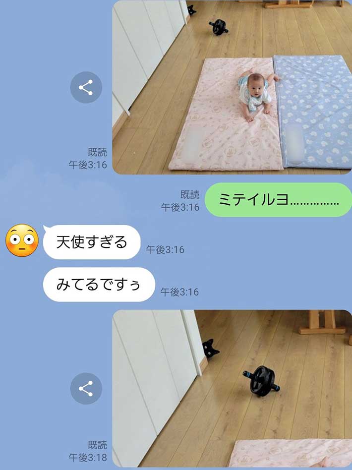 赤ちゃんの写真