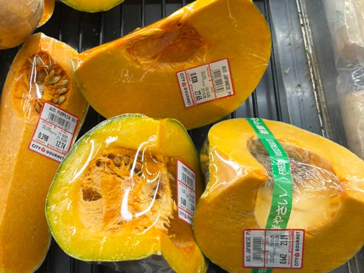 マレーシアのスーパーで売られる日本産のカボチャ（撮影：grape編集部）