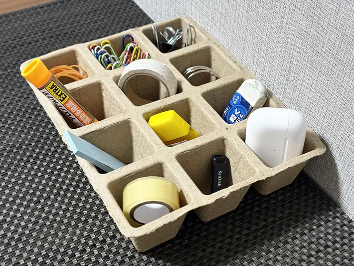 セリアの紙ポット角型・12個連結タイプの画像