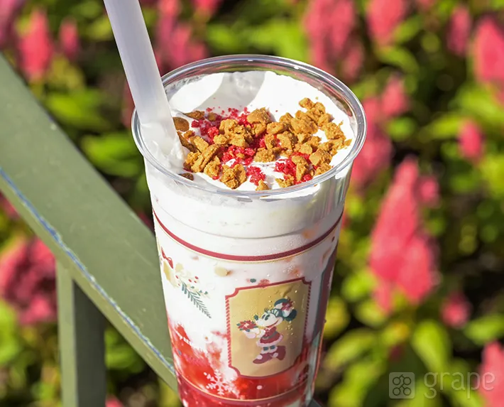 ディズニークリスマスのスペシャルドリンク（撮影：grape編集部）