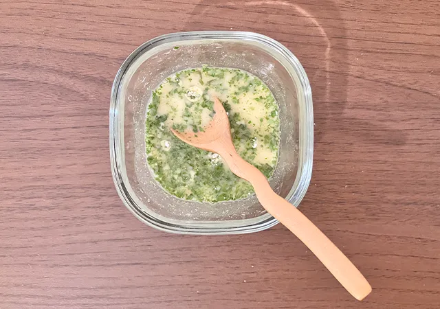 サツマイモと『麻婆豆腐の素』、とろみ液（撮影：grape編集部）