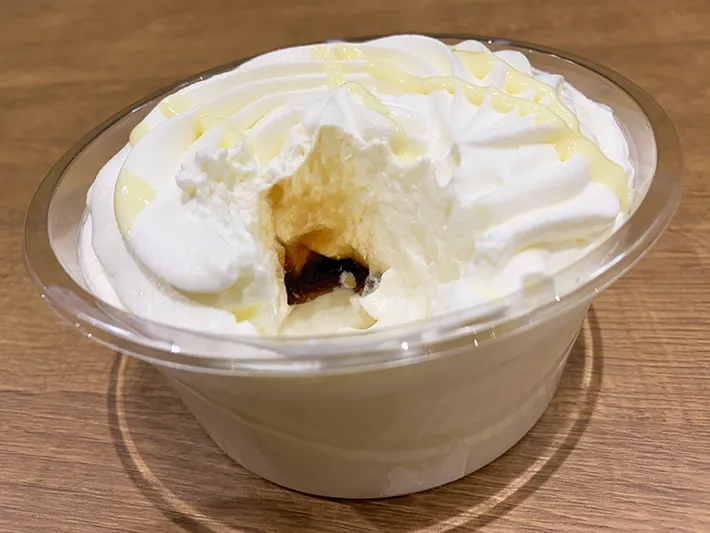 『クリームドカ盛り！背徳ミルクプリン』の写真（撮影：grape編集部）