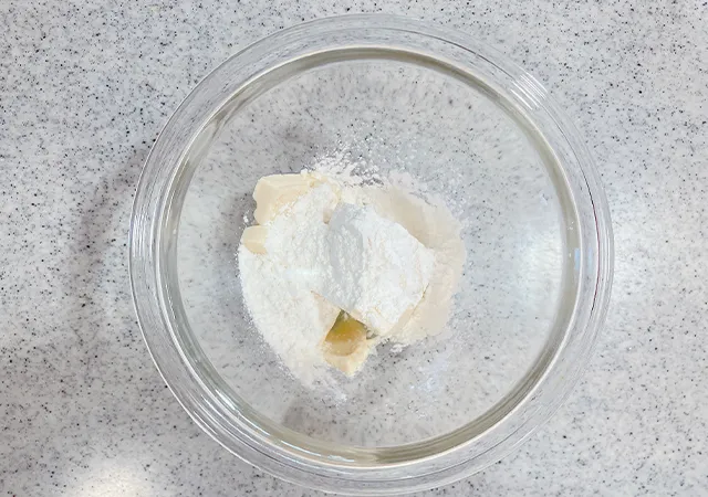 豆腐と片栗粉（撮影：grape編集部）