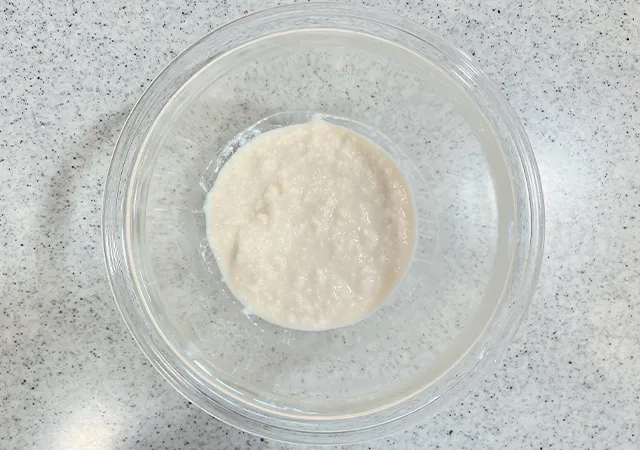 豆腐と片栗粉（撮影：grape編集部）